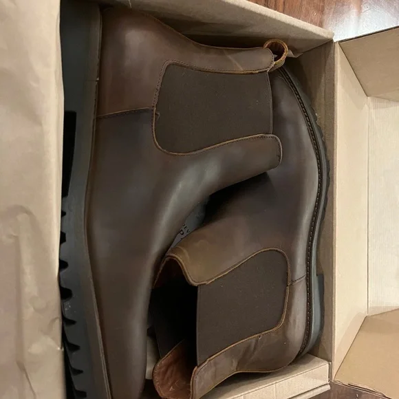 Patina AP Chelsea Boot Patina Chelsea Boot Lug Sole - Carrucci Shoes main image 2